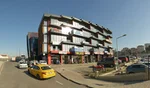 Dükkanların ve Ofislerin bulunduğu Plaza binası