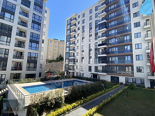 Pezajlı havuzlu ve spor salonlu site projesi